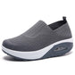 👟 50% RABATT NU! 💨 Luftkuddade Slip-On Promenadskor – Andningsbart Mesh, Stötdämpande & Lättvikt – Perfekta För Dagliga Promenader, Resor & Långa Stående Arbetsdagar 🦶