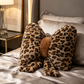 🎀JETZT 50 % RABATT!! 🐆 Dekokissen in Schleifenform mit Leopardenmuster – Weiches Sofakissen als Rückenstütze für Zuhause und Büro